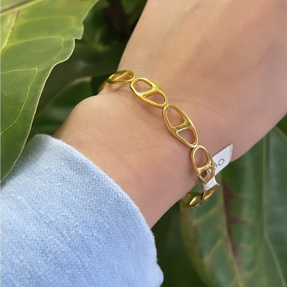NWT- TNJ Cuff 18k Gold Plated